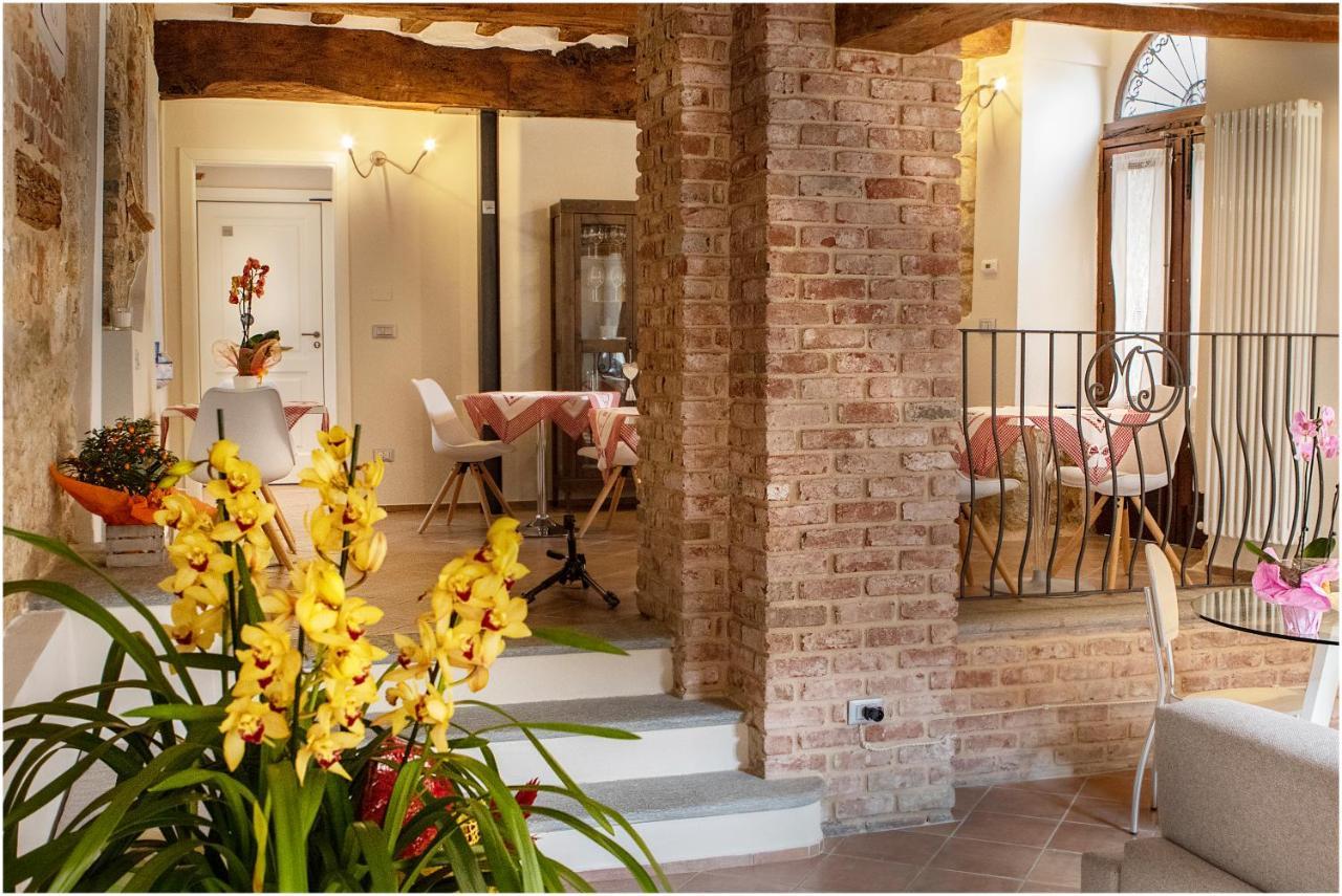 Il Giardino Sul Tetto B&B Guarene Exteriér fotografie