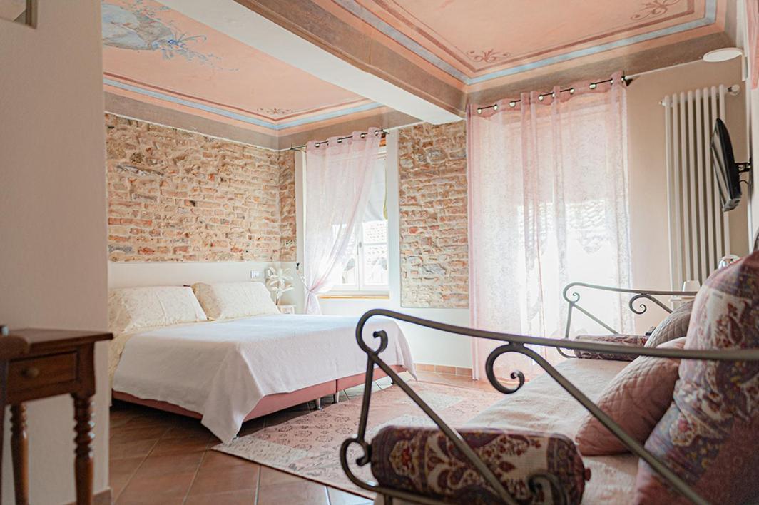 Il Giardino Sul Tetto B&B Guarene Exteriér fotografie